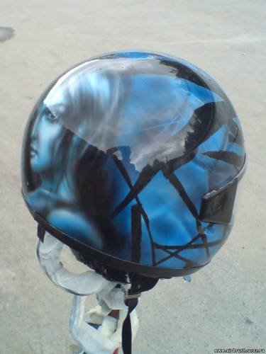 Аэрография на шлемах и мотоциклах в стиле фэнтези