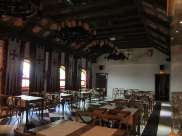 Ресторан со средневековьем