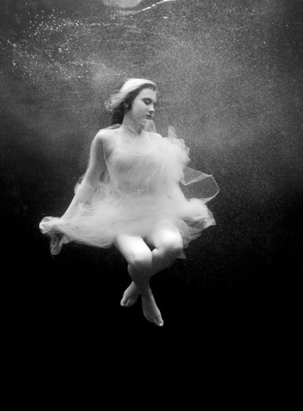 Елена Калис (Elena Kalis) и её волшебство под водой
