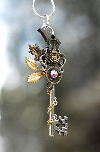 Потрясающие украшения в виде ключей от Keyper's Cove часть 2.